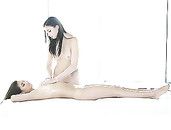 Perfect Women For Fucking In A Blazing Hot Threeway