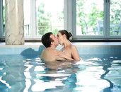 Swimming And Screwing The Big Naturals Beauty